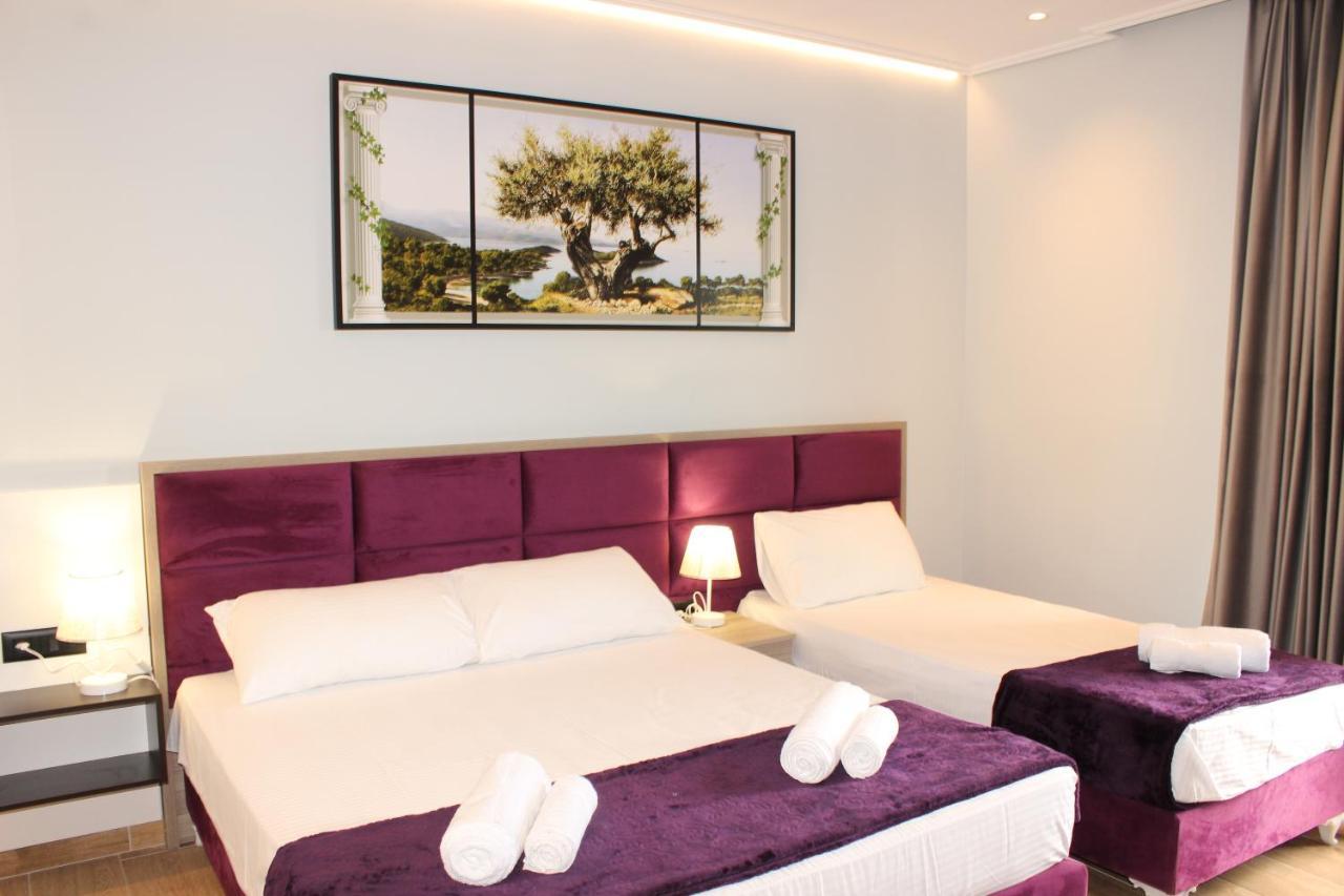 Bebi And Hotel Saranda