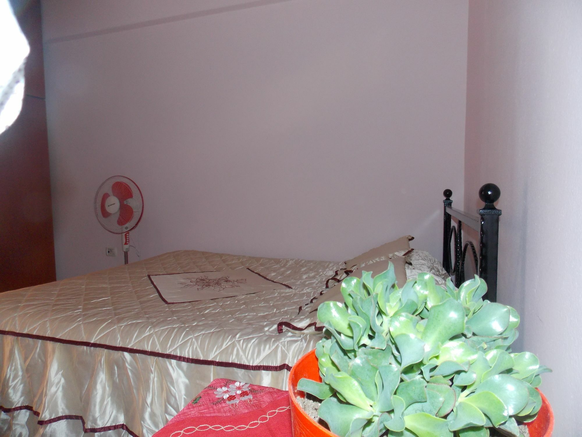 Hotel Bebi And Saranda