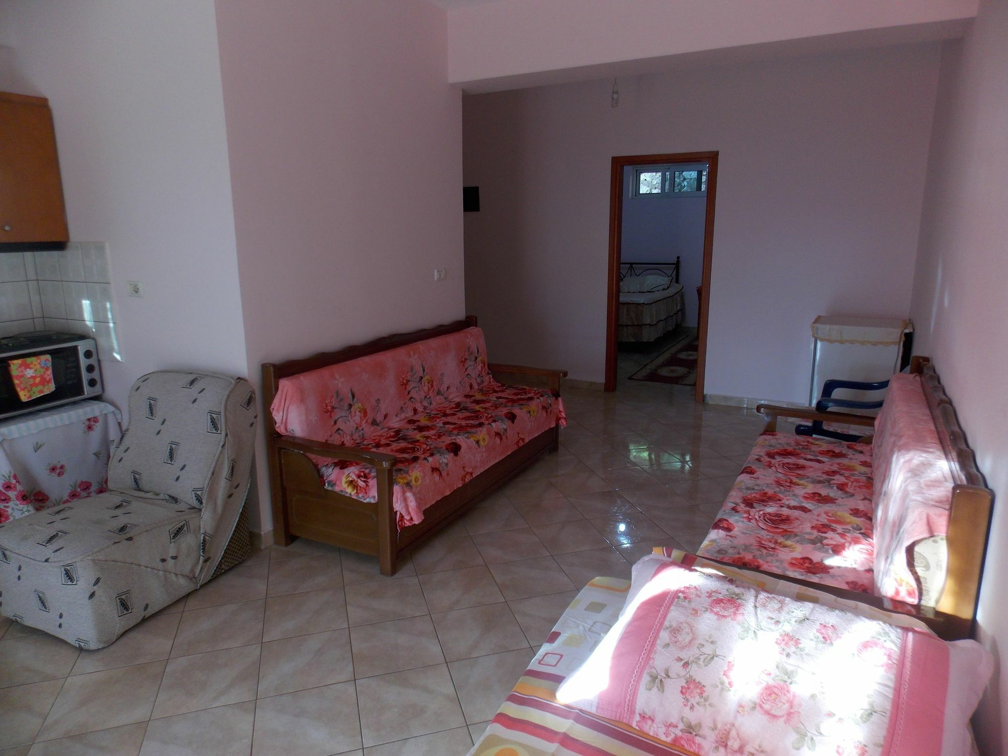 Hotel Bebi And Saranda