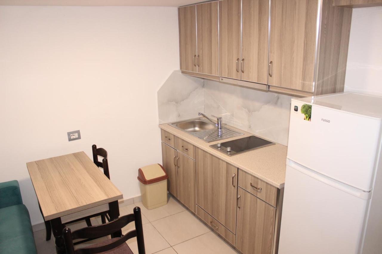 Bebi And 4* Sarandë